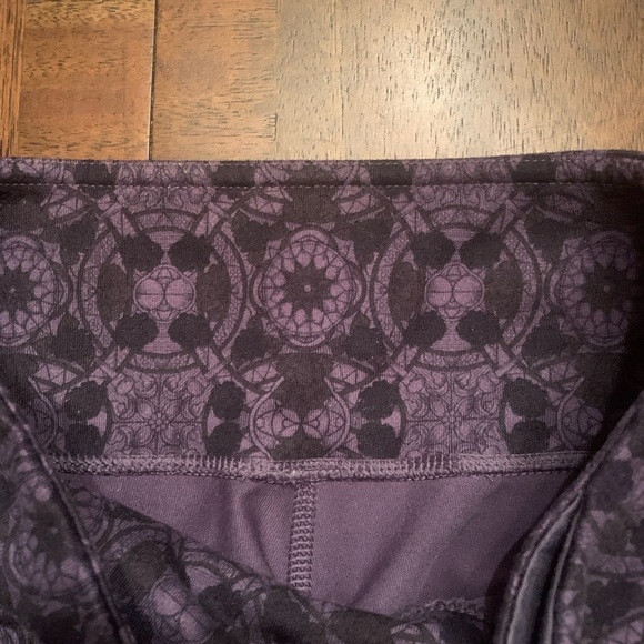 Lululemon Leggings Size 2 Wunder Under Pant Mini Prisma Nightfall Black Grape - Picture 3 of 4